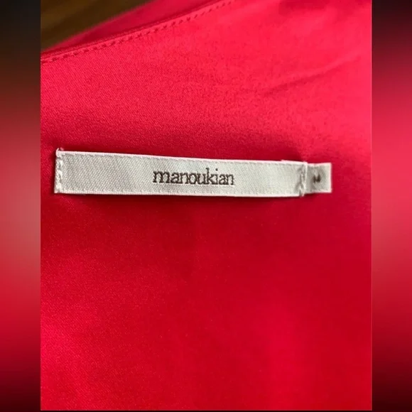 Very beautiful and stylish dress from Monoukian. - Picture 10 of 12